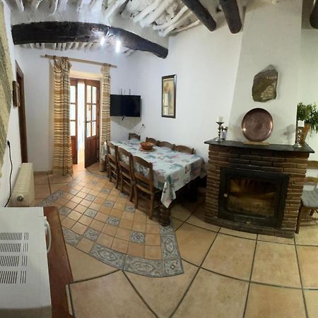 Apartamentos Y Casas Rurales Las Terrazas De La Alpujarra Bubion Exterior photo