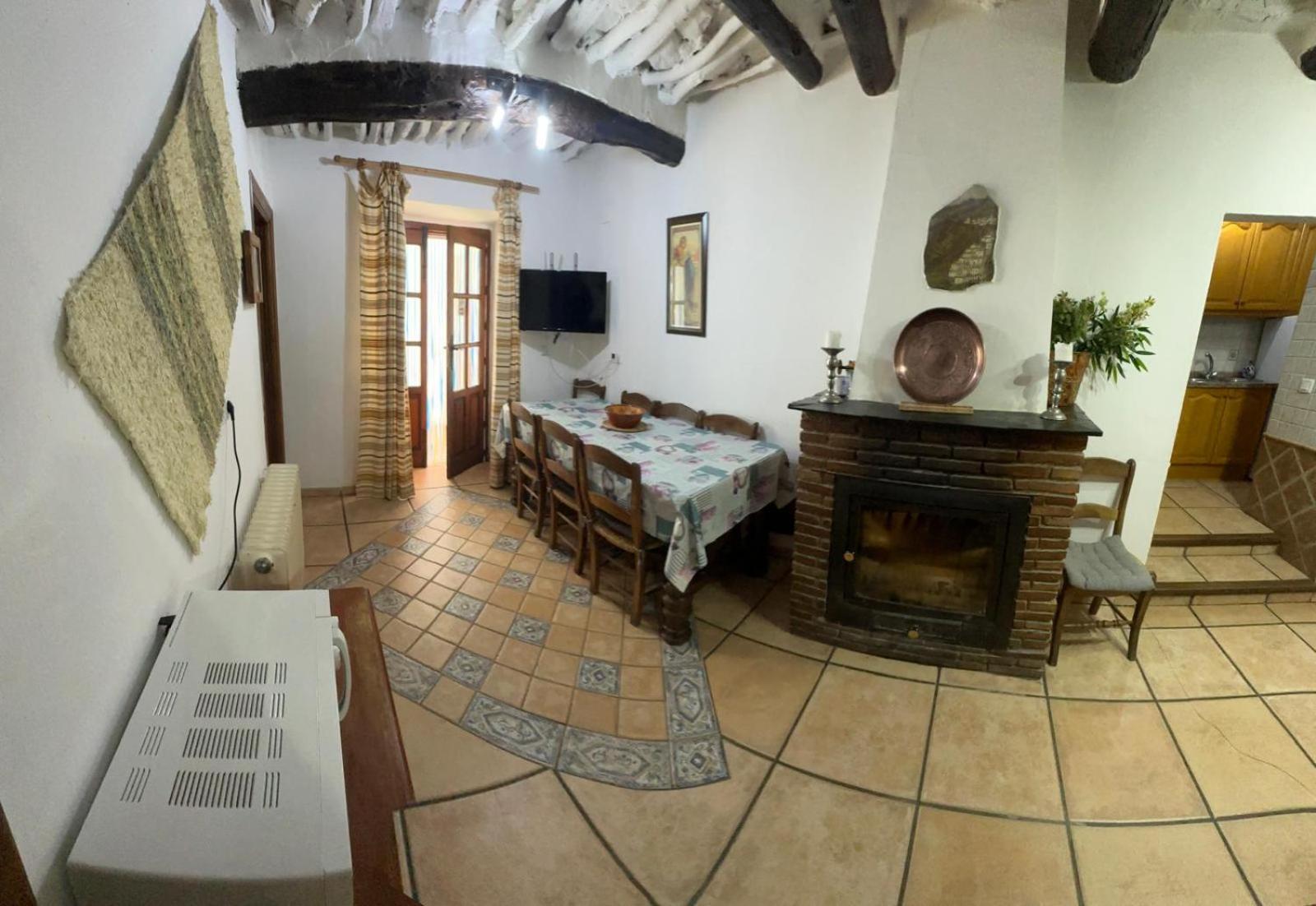 Apartamentos Y Casas Rurales Las Terrazas De La Alpujarra Bubion Exterior photo